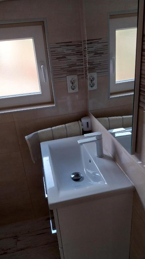Jan 4 Apartment พูลา ภายนอก รูปภาพ